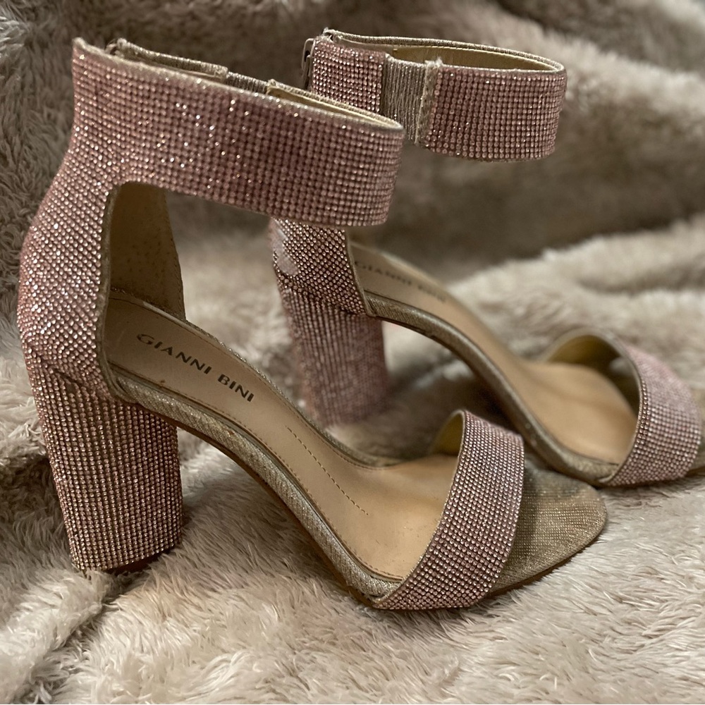 Beautiful rose gold bling heels